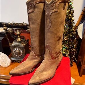 Vaneli Tan Suede Western Boots